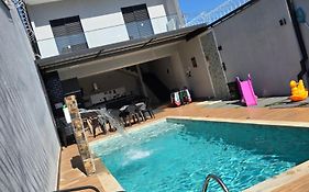 Sobrado novo e lindo com piscina